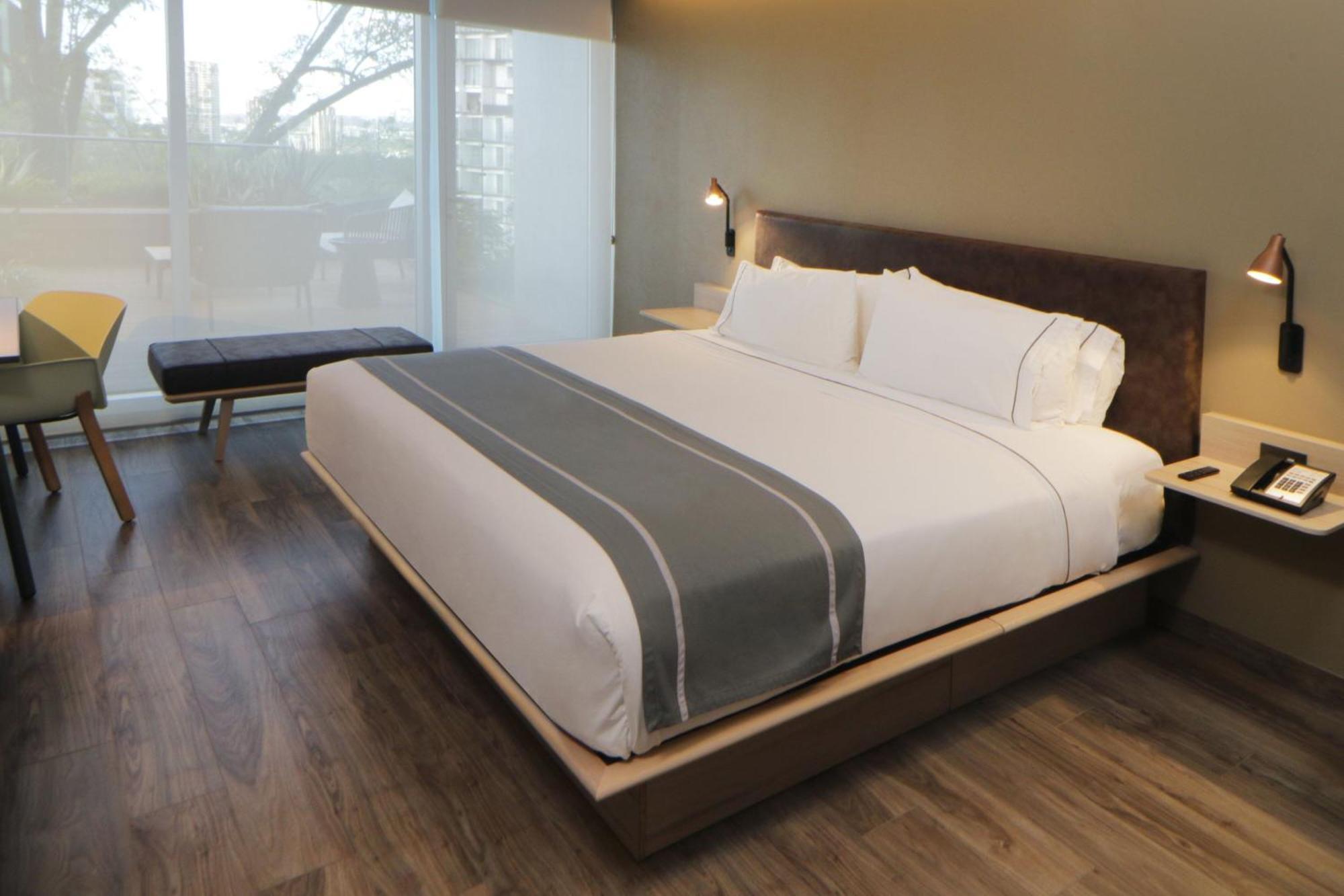 City Express Plus By Marriott Guadalajara Providencia Eksteriør billede